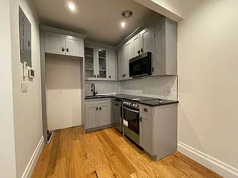 Rented by Doorway NYC, LLC