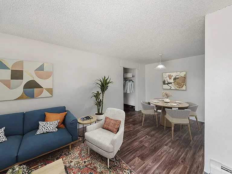 Ridgemoor Apartment Homes — Photo 3