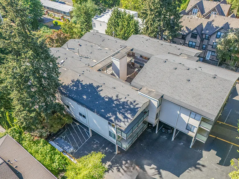 321 Bellevue Way SE #403 — Photo 21