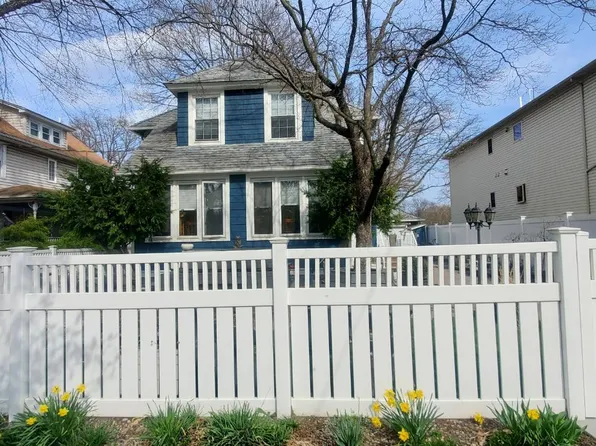 51 Bard Ave, Staten Island, NY 10310