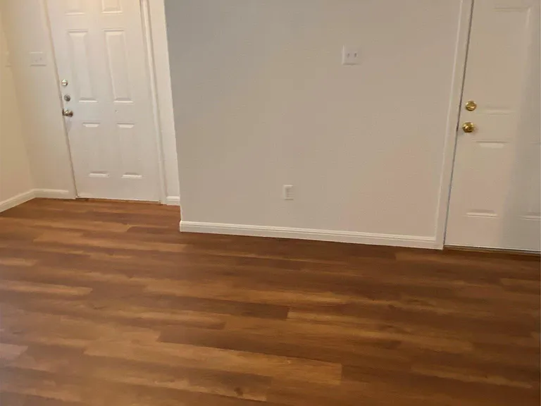 1502 Zephyr Ln — Photo 5