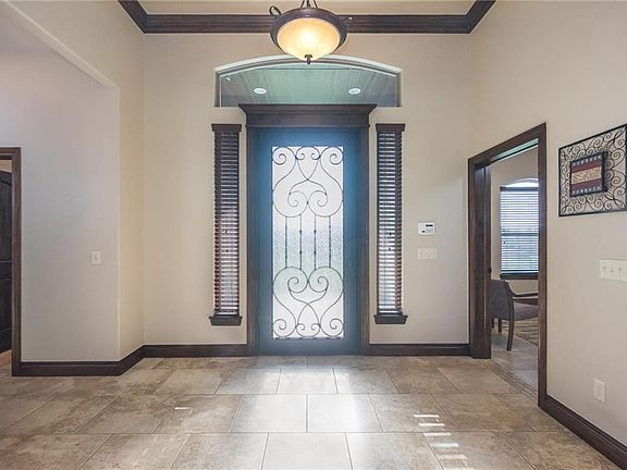 3rd image of 15401 Coral Creek Ln