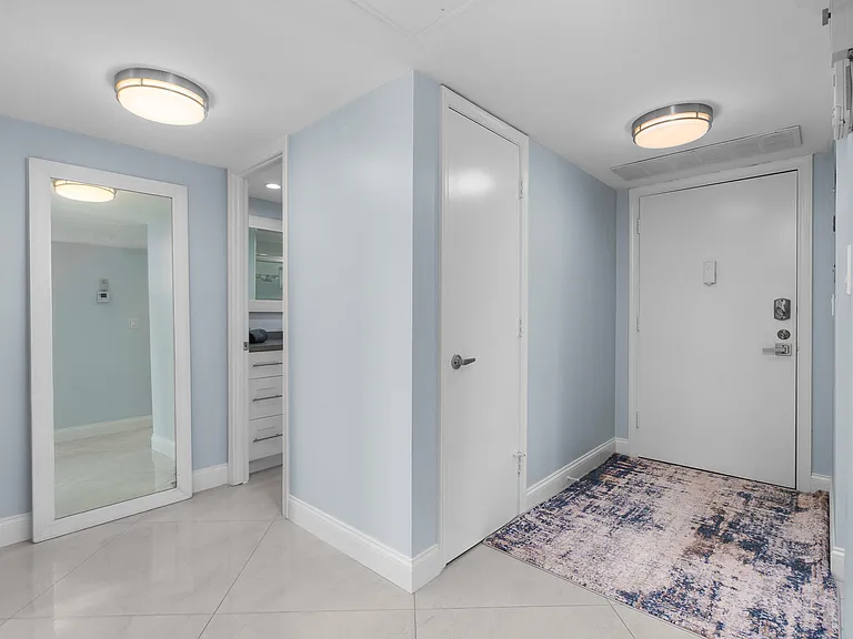 950 Ponce De Leon Rd #401 — Photo 17