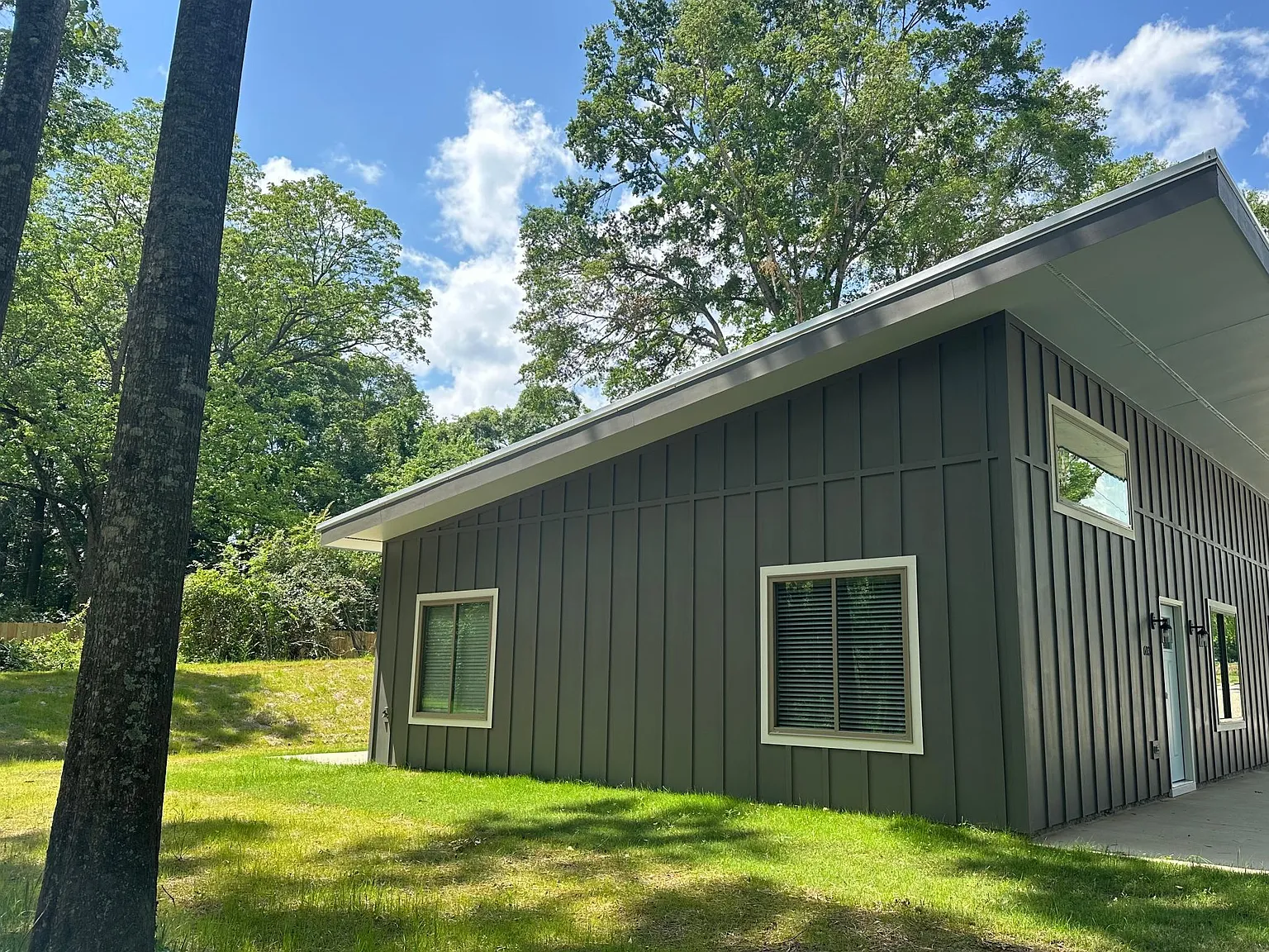 1 bed, 900 sqft, $2,200 — Photo 4