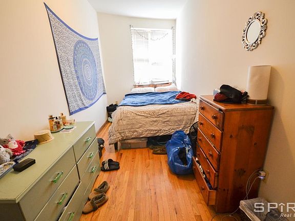 4th image of 319 W 106th St APT 3A
