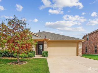1413 Saint Johns Dr, Van Alstyne, TX 75495