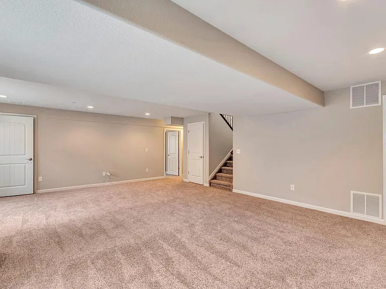 4275 Hessite Loop — Photo 13