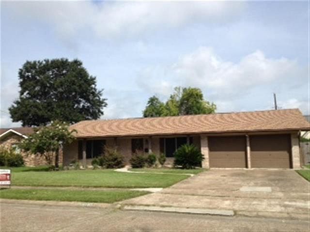 1st image of 3150 Sandalwood Dr