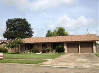 3150 Sandalwood Dr, Port Neches, TX 77651