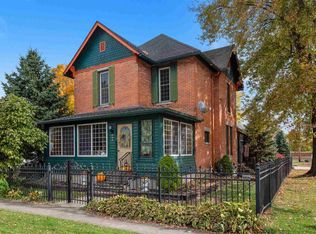 299 S High St, Roanoke, IN 46783