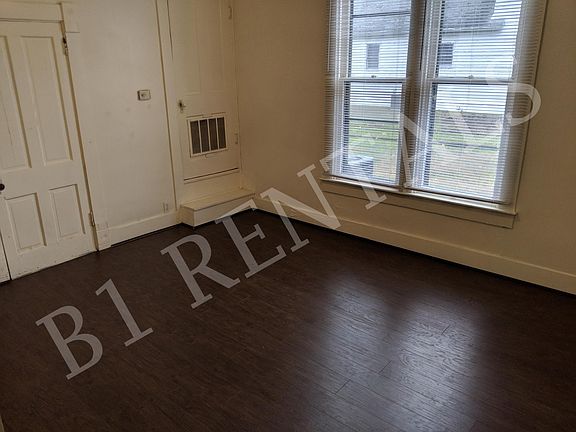 5th image of 51 W Poplar St #2