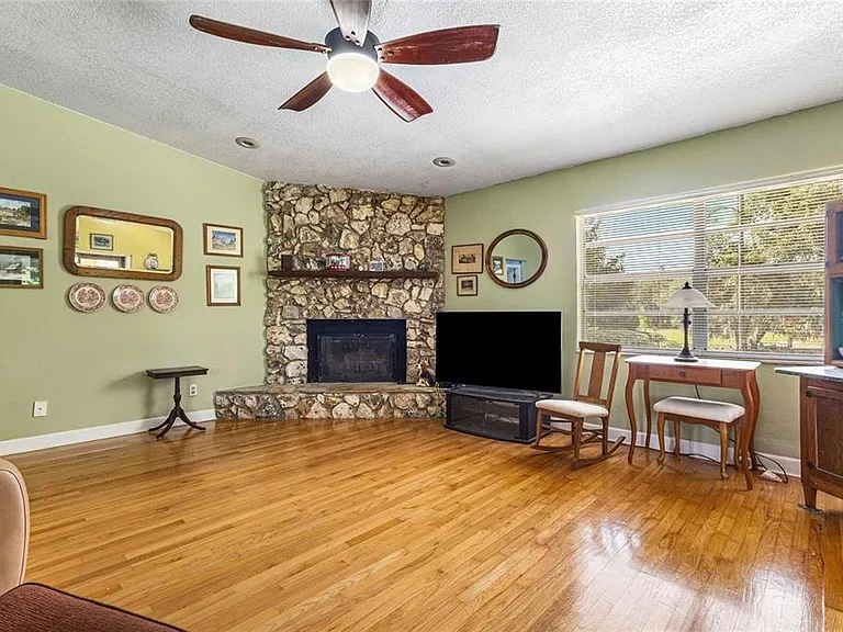 17877 Phil C Peters Rd — Photo 15