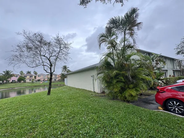 821 Crystal Lake Drive #1101, Deerfield Beach, FL 33064