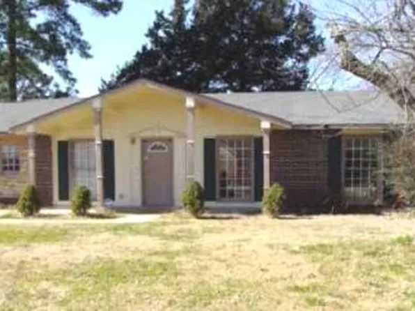 3014 Tucker Dr NW, Huntsville, AL 35810