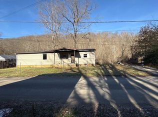 453 Augusta Dr, Huntington, WV 25704