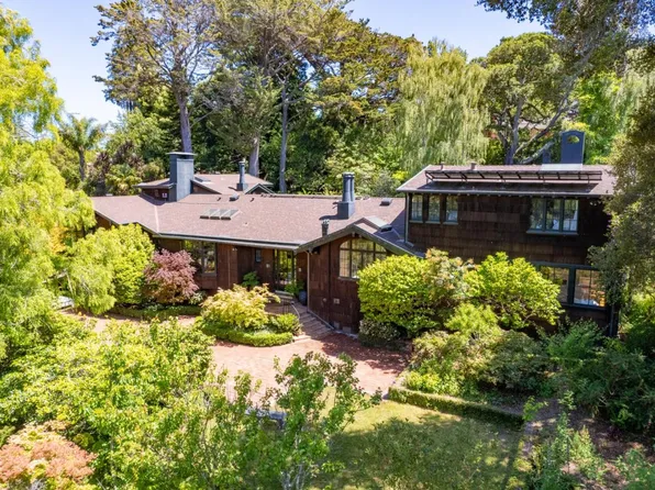 2275 Summit Dr, Hillsborough, CA 94010