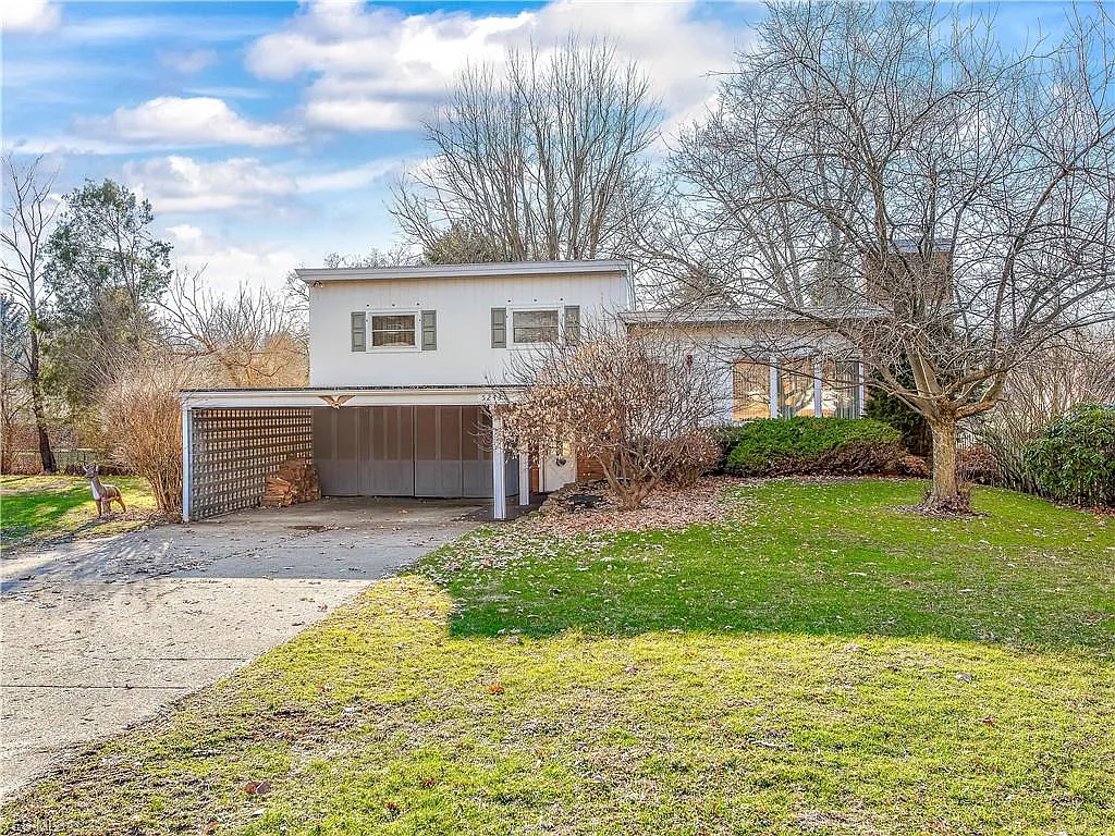 5243 Brunnerdale Ave NW photo 1