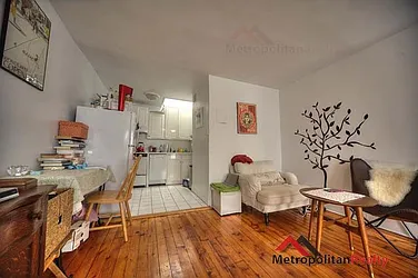 Rented by Metropolitan Realty