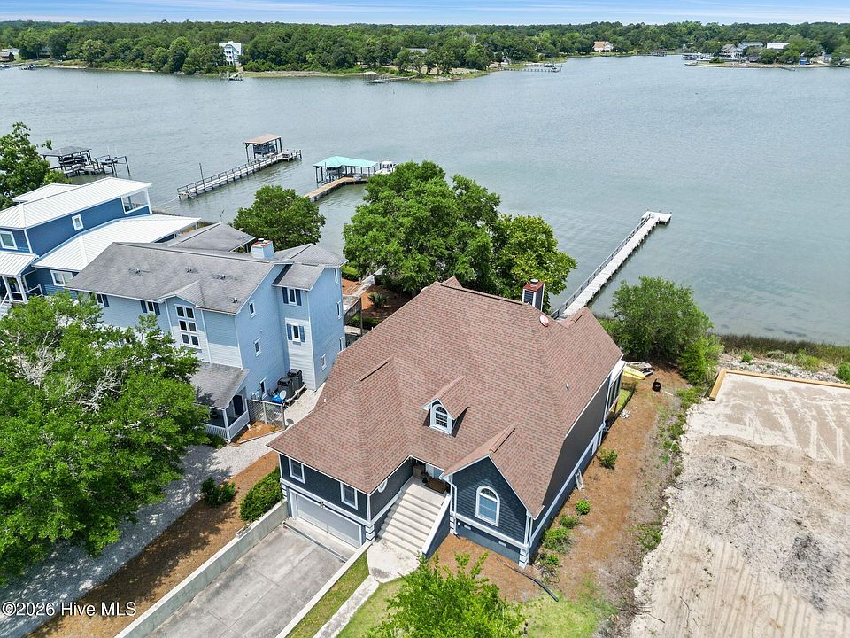 1st image of 915 Chadwick Shores Drive
