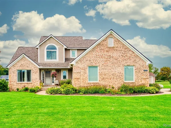 9257 Schrepfer Rd, Howell, MI 48855