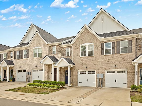 3rd image of 2516 Newsome Mill Ln
