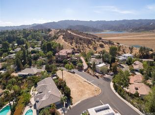 17354 Toquet Dr, Encino, CA 91316