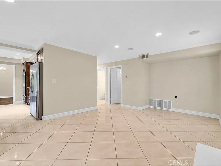 1070 Cannon Rd — Photo 16