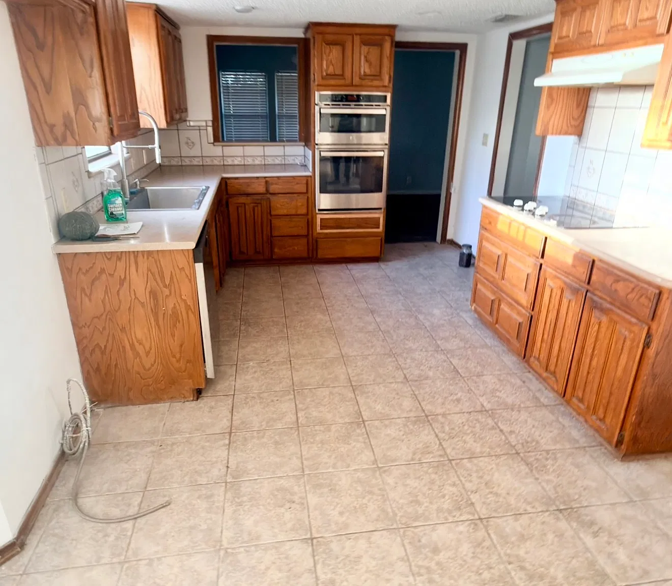 3 bed, 2120 sqft, $2,900 — Photo 4