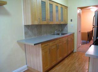 2017 29th St, Astoria, NY 11105