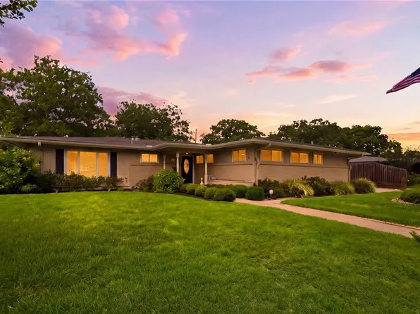 472 Barracuda Pl, Corpus Christi, TX 78411