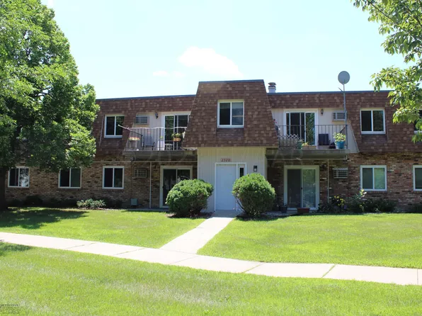 2320 20th Ave S APT 1, Fargo, ND 58103