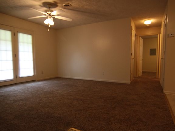 3rd image of 3240 Tower Dr APT 2