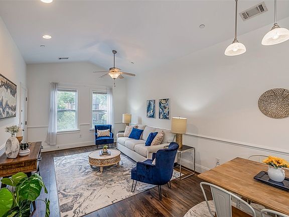 3rd image of 204 E Park Ave Unit 203