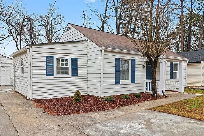 Building Photo - 2160 Dowdell Dr