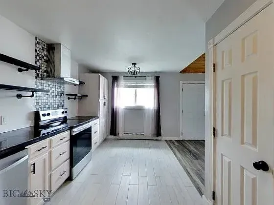 3 bed, 2032 sqft, $2,000 — Photo 3