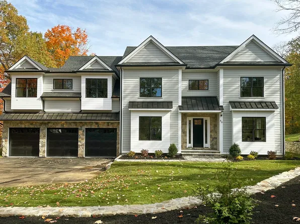 89 Hancock St, Lexington, MA 02420