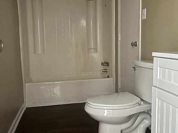 3rd image of 513 S Coit St #B