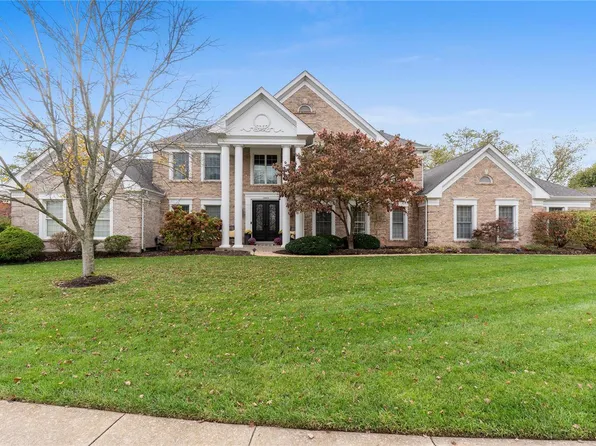 15826 Barons Way Dr, Chesterfield, MO 63017