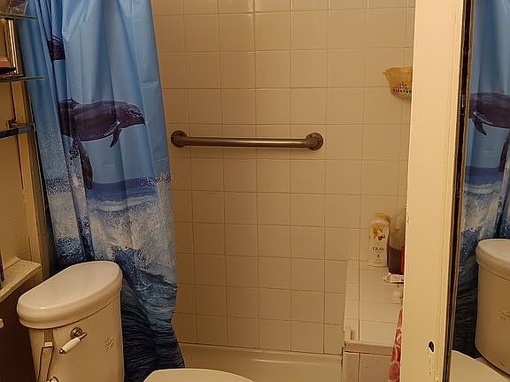 5th image of 1250 Lakeview Dr #23