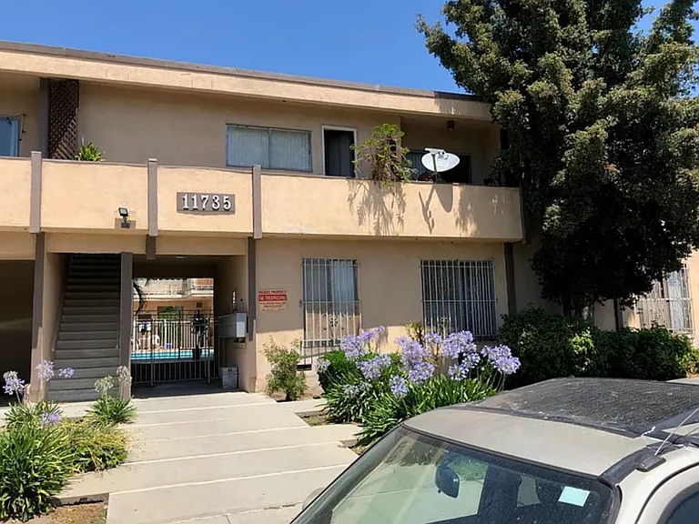 11735 Culver Blvd #3 — Photo 10