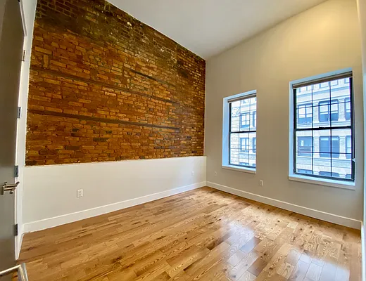 Rented by Zjama Realty Corp | media 4