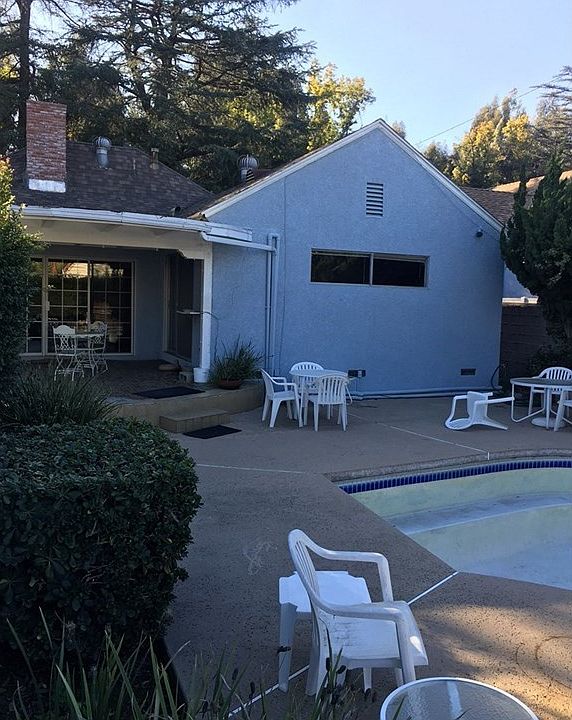 2nd image of 430 S California St