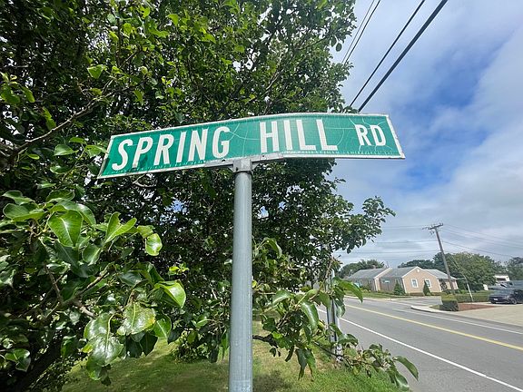 4th image of 1 Spring Hill Rd