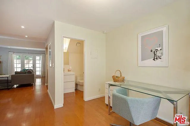 944 Palm Ave #5 — Photo 11