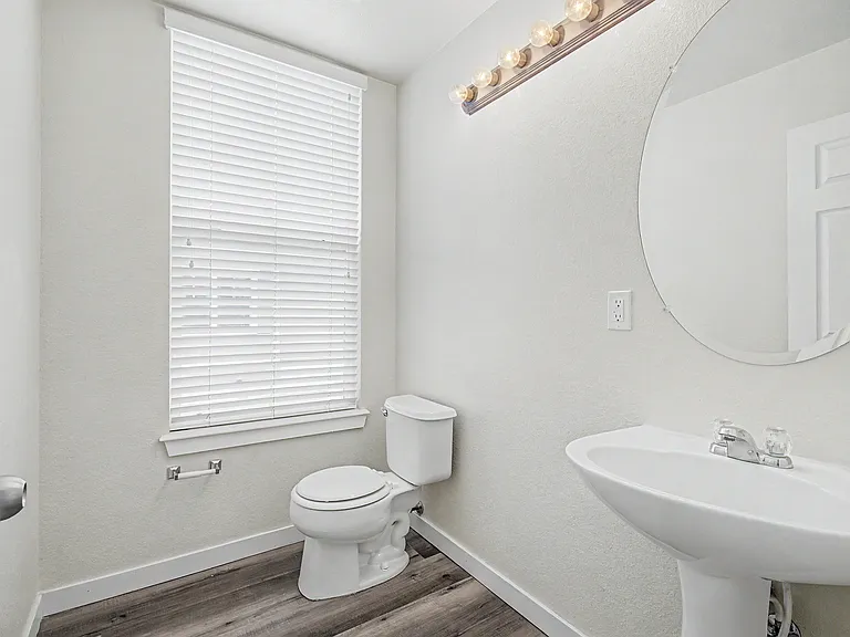 9505 E 107th Pl — Photo 6