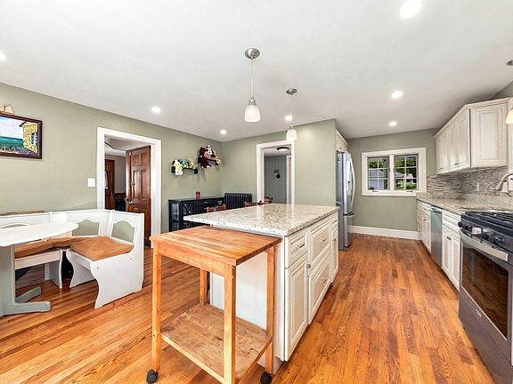 5th image of 33 Archer Rd