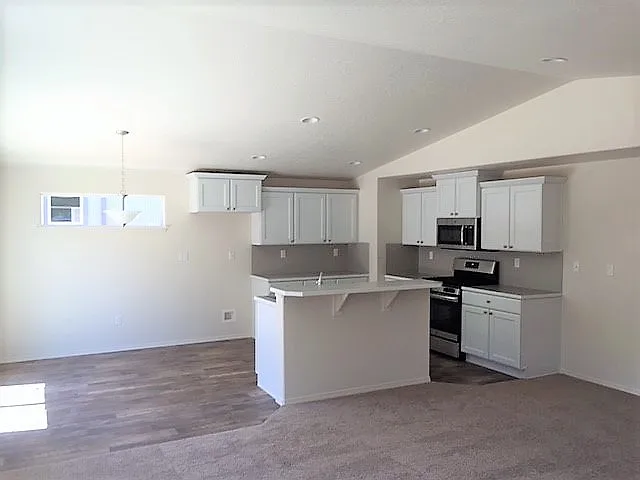 21177 SE Azalia Ave — Photo 3