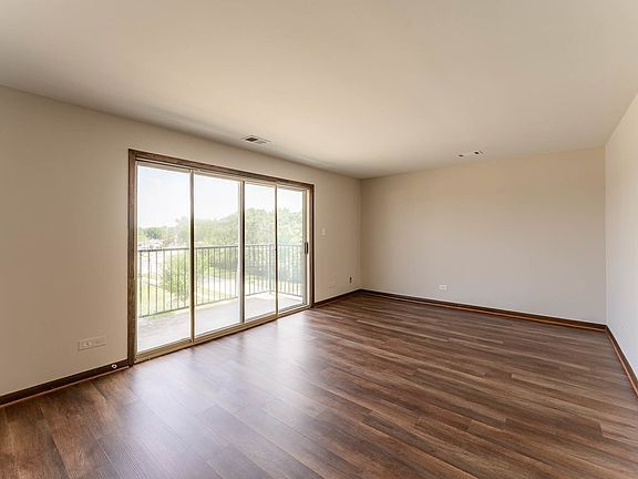 3rd image of 10420-10424 Central Ave #4SE