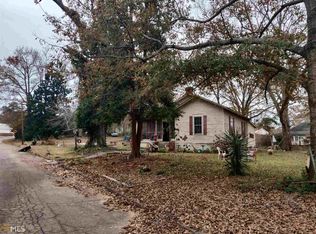 8 Elm St, Manchester, GA 31816