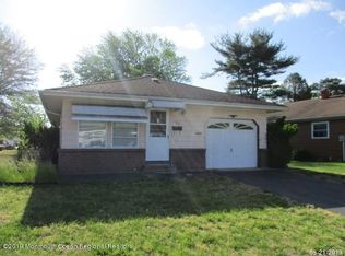 133 Guadeloupe Dr, Toms River, NJ 08757